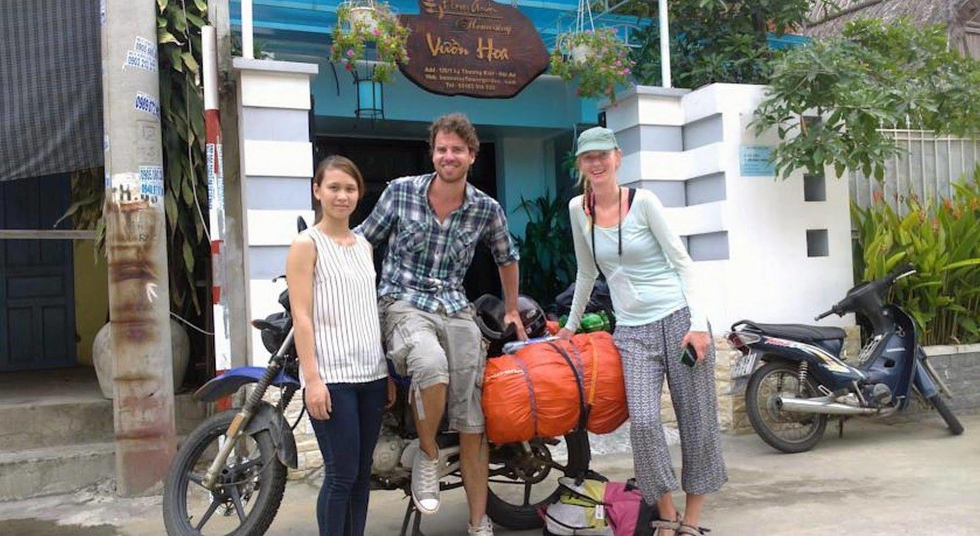 Flower Garden Homestay Hoi An Eksteriør billede