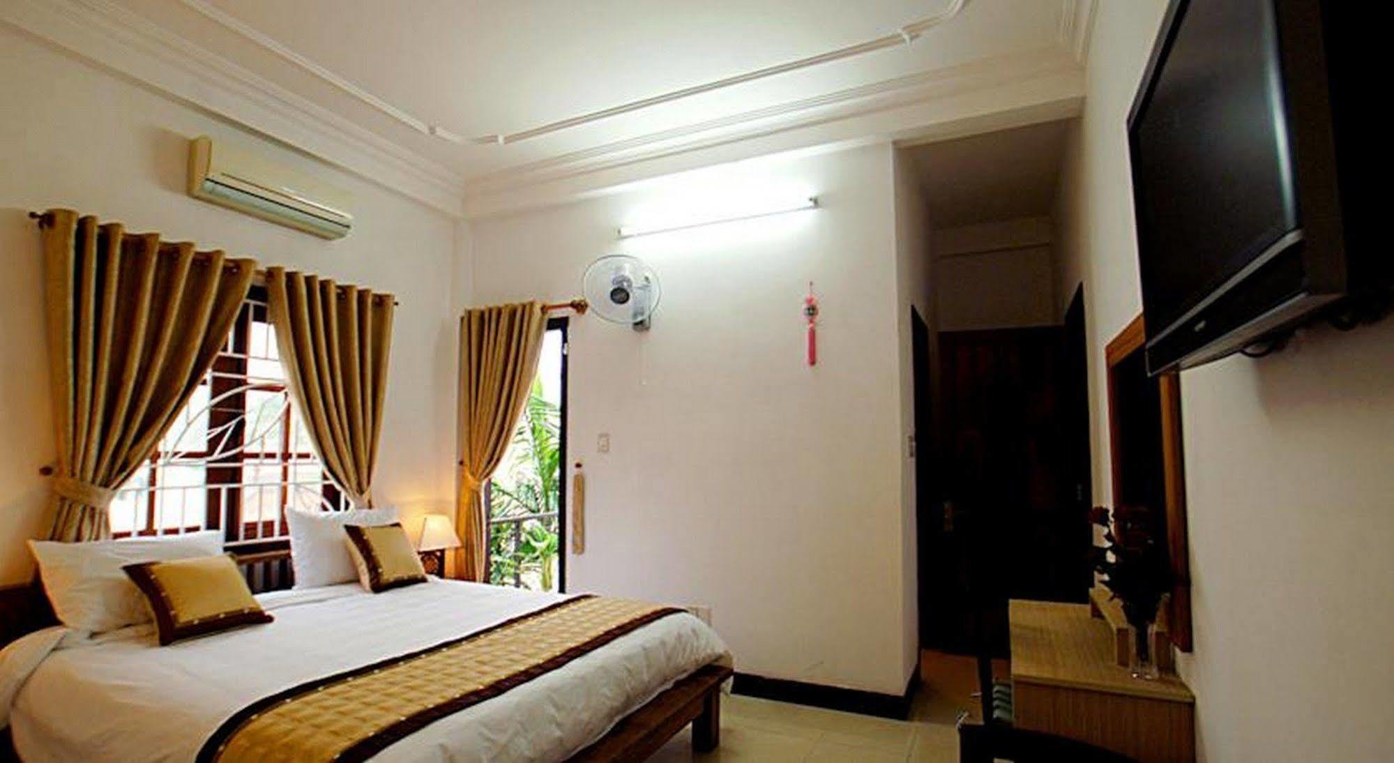 Flower Garden Homestay Hoi An Eksteriør billede